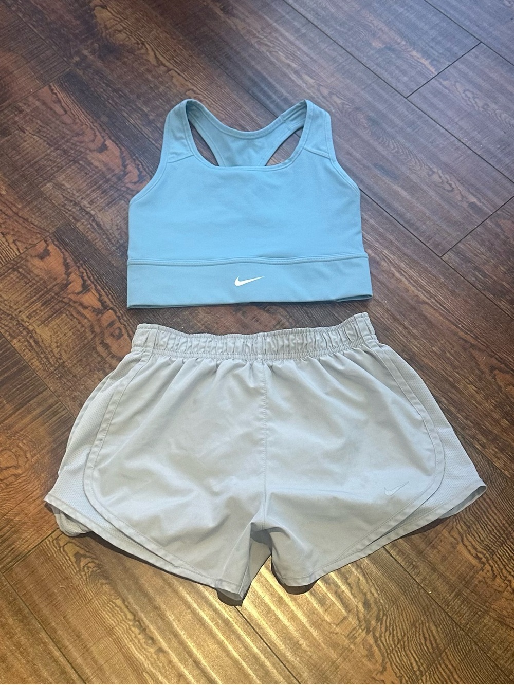 Nike Women’s Pastel Blue Athletic Bra Top S and Shorts XS Set